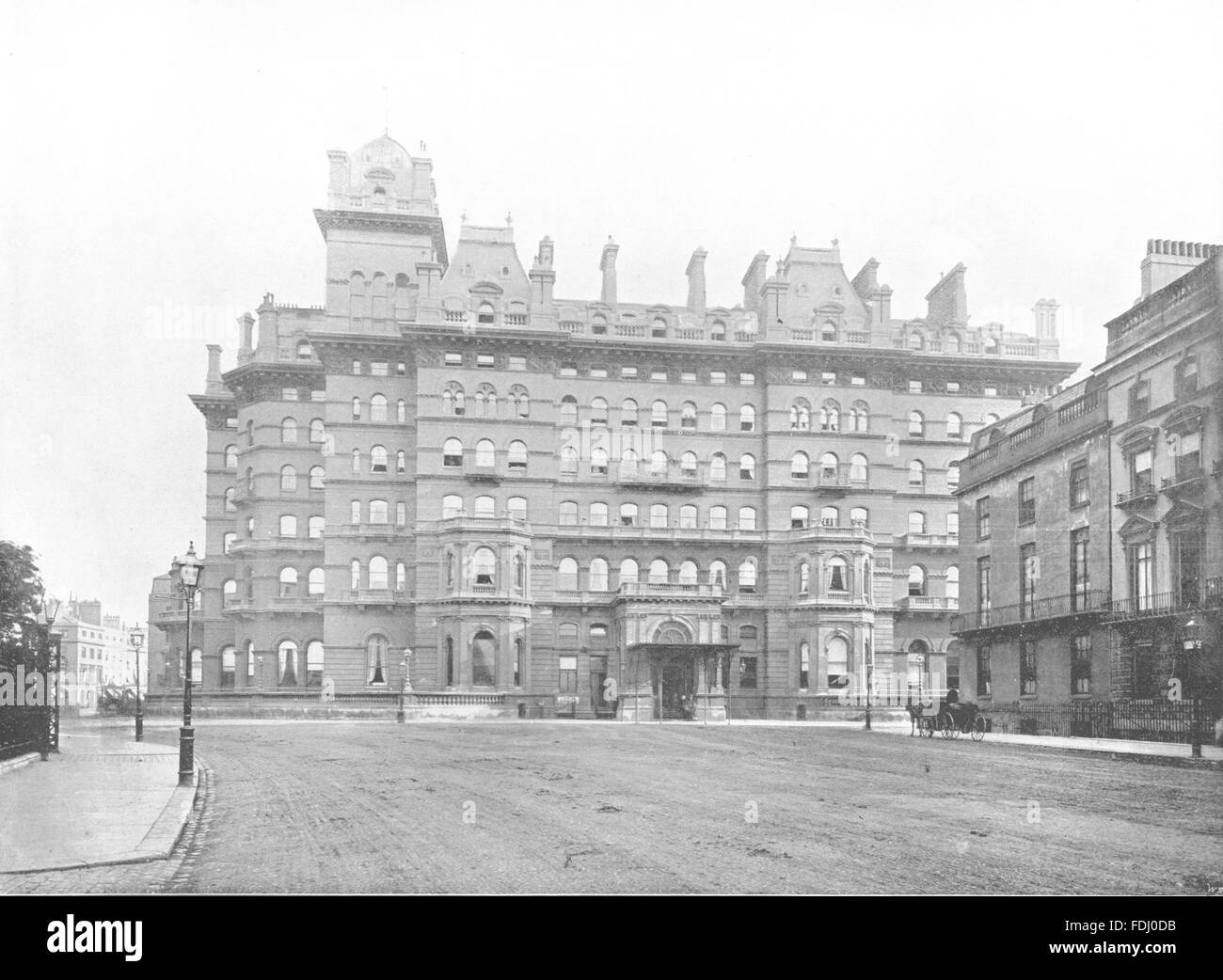 Londra: The Langham Hotel- da Portland Place, antica stampa 1896 Foto Stock