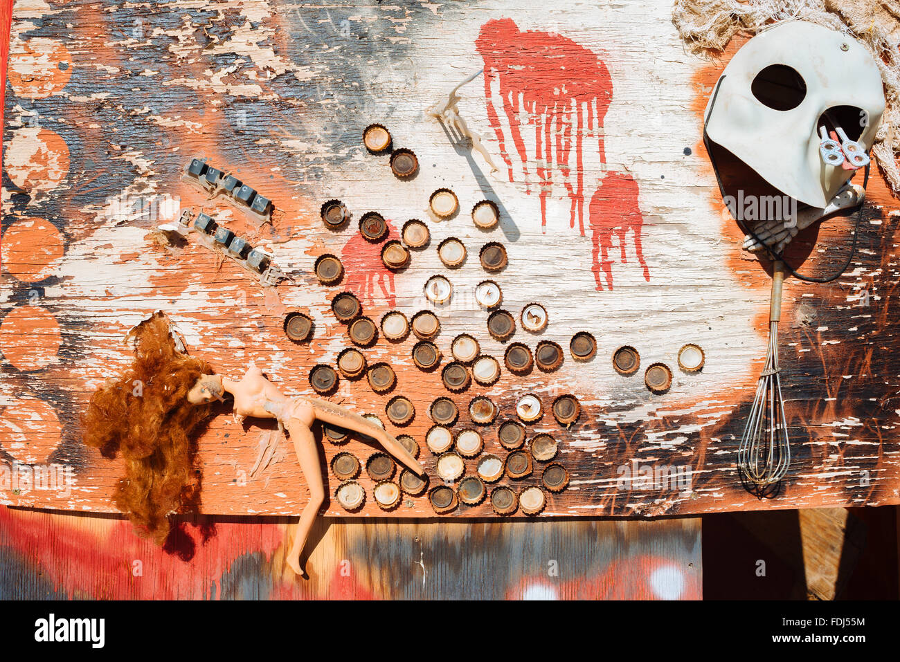 Arte scultorea installazione composta di oggetti trovati in una raccolta denominata "Oriente Gesù,' nella bramma City, California Foto Stock