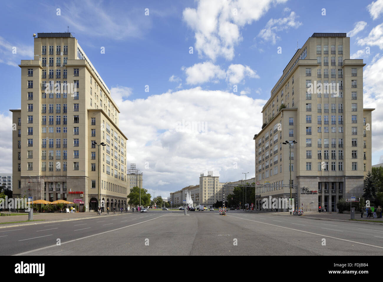 Berlino, Germania, corpi di guardia nello stile di architettura stalinista Foto Stock