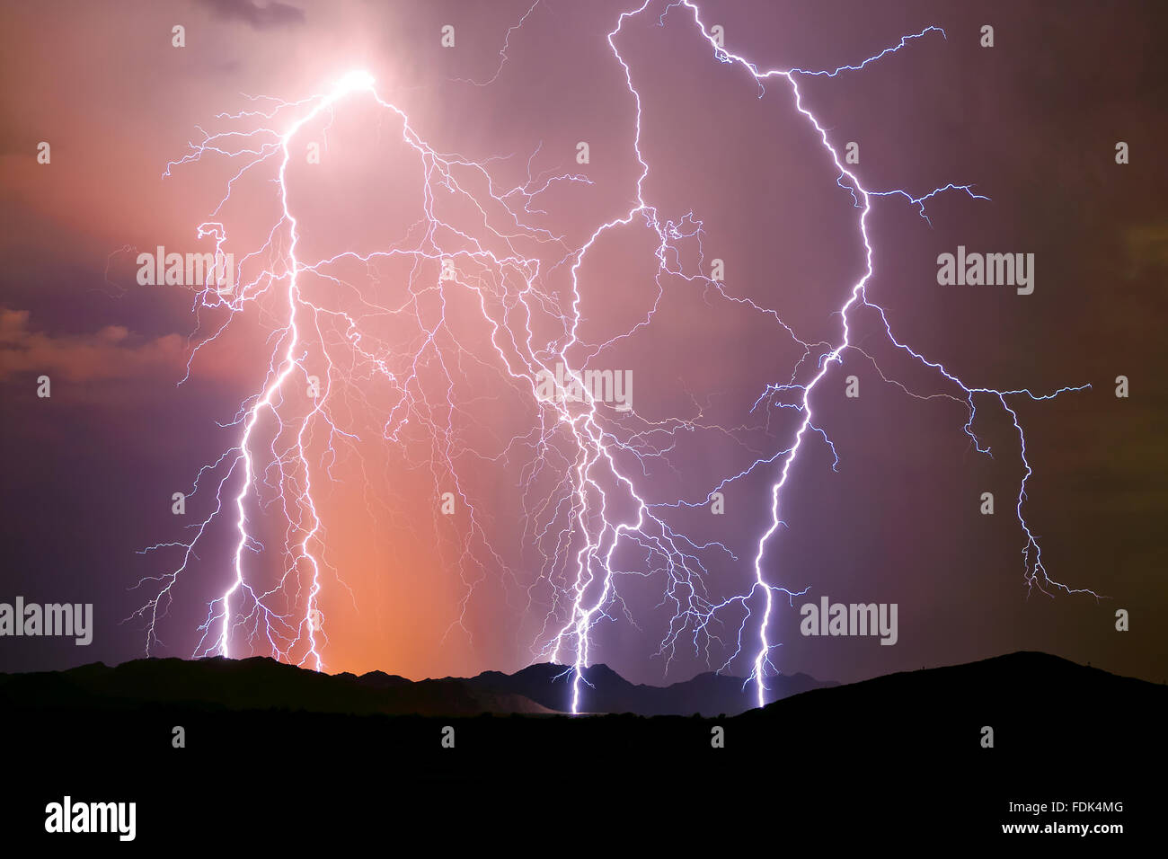 Tempesta di fulmini, Arlington, Arizona, Stati Uniti Foto Stock