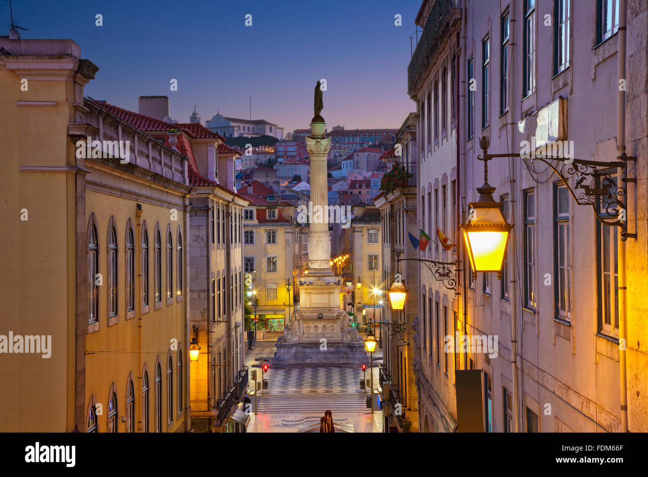 Lisbona. Immagine di Lisbona, Portogallo durante il blu crepuscolo ora. Foto Stock