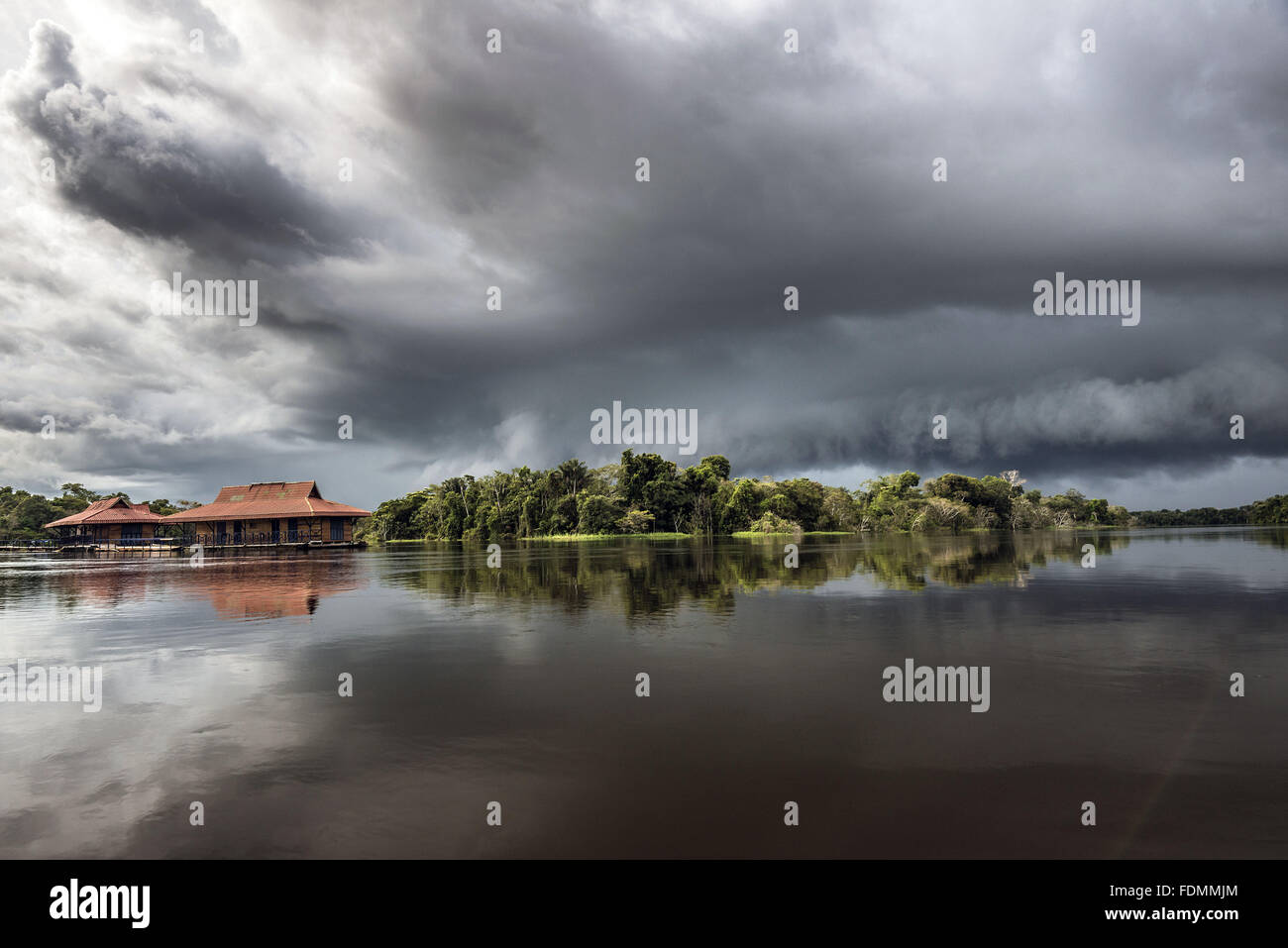 Uacari Lodge Eco Lodge sullo sviluppo sostenibile Mamiraua riserva Foto Stock