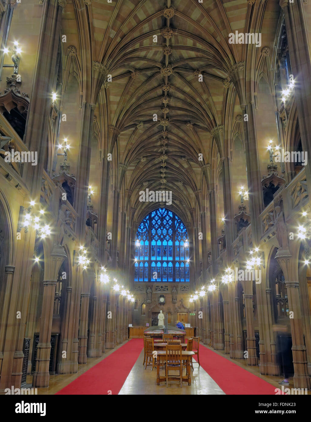 John Rylands Library Interior, Deansgate, Manchester, Inghilterra, UK - Long View, 150 Deansgate, Manchester, Inghilterra, Regno Unito, M3 3EH Foto Stock