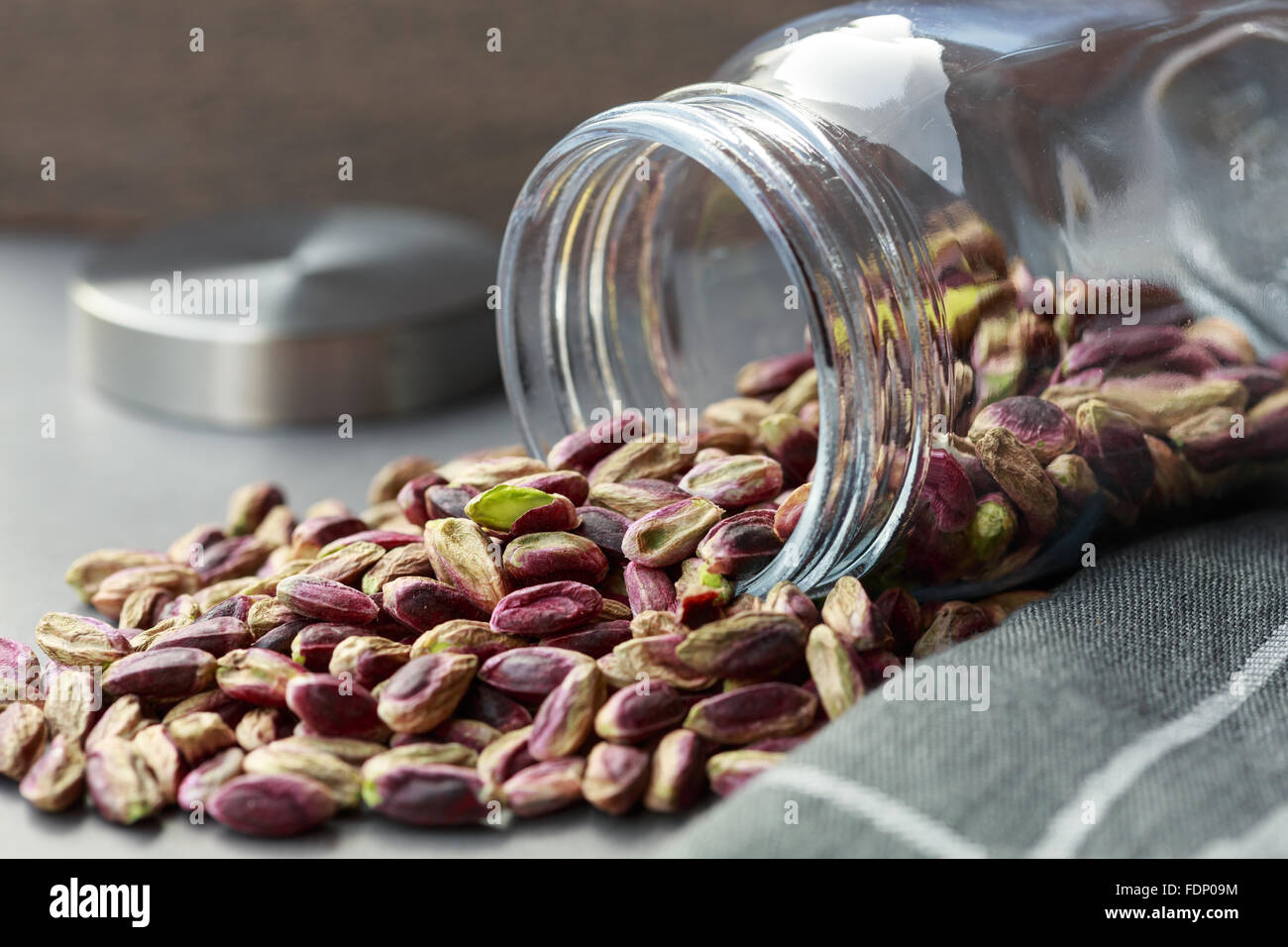 Il pistacchio di Bronte, Sicilia, fuoriuscita da un vaso Foto Stock