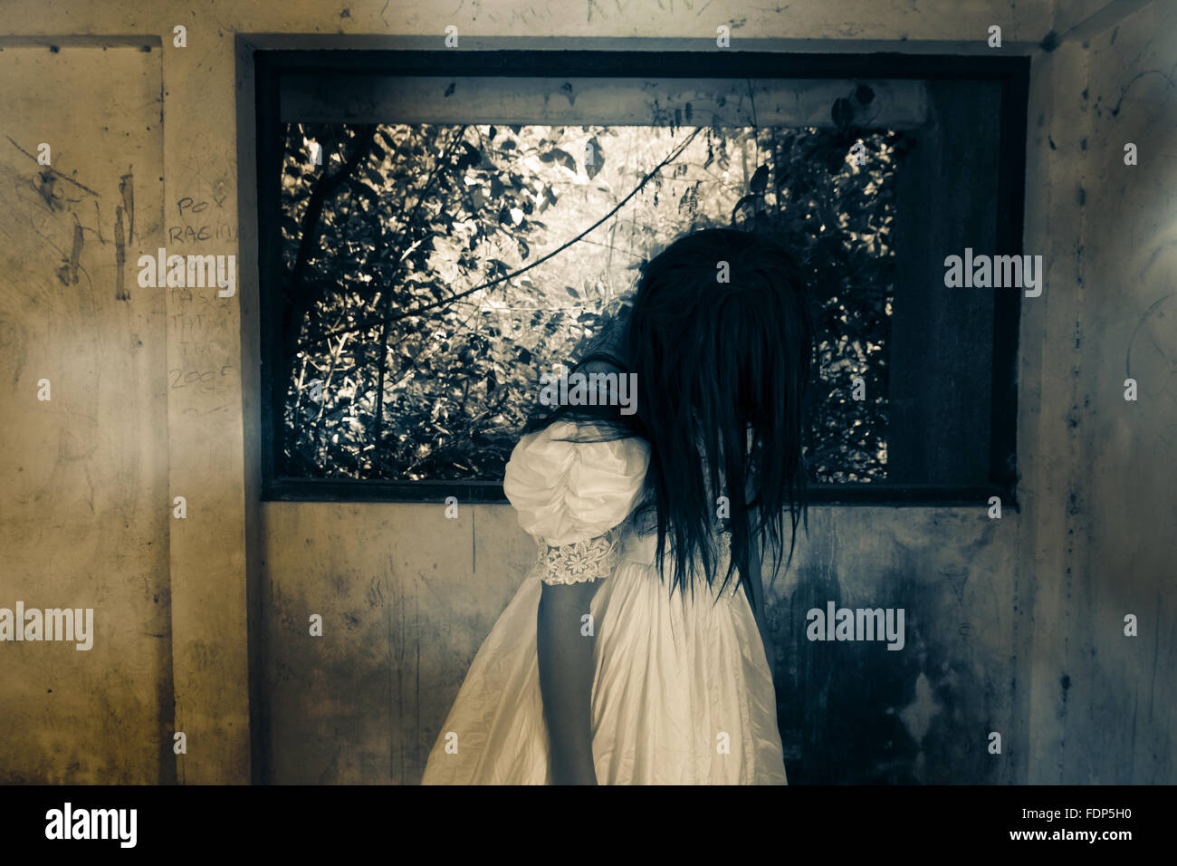 Ghost in Haunted House Foto Stock