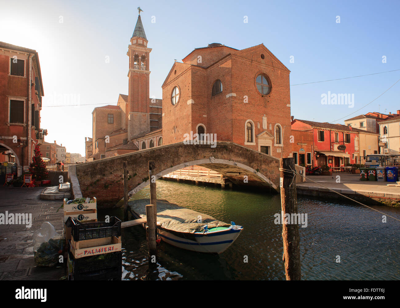 Vista del San Giacomo chiesa Foto Stock