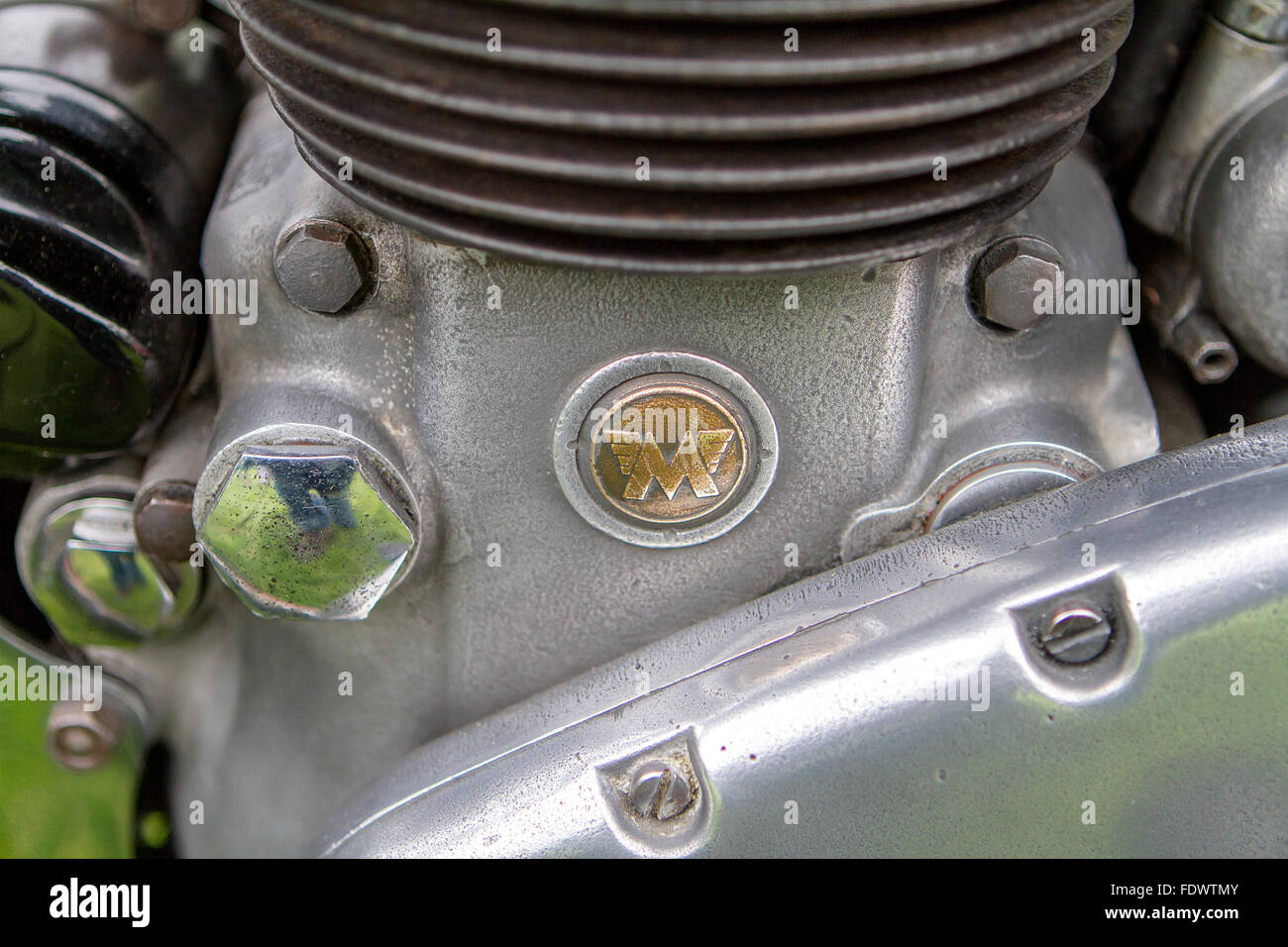 Close up winged 'M' sul basamento di un inimitabile motocicletta in corrispondenza di Culcheth Giorno della Comunità Foto Stock