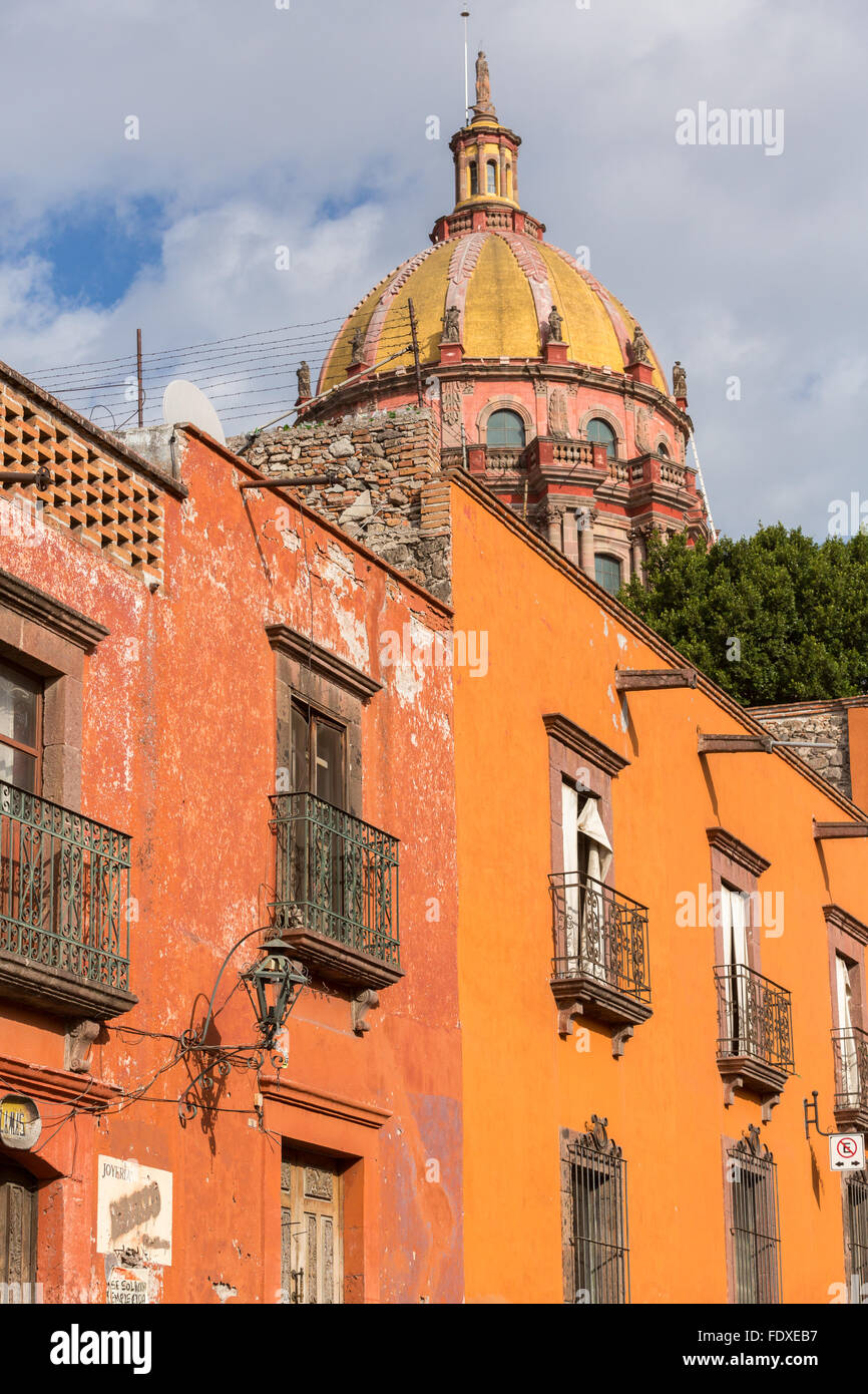 La cupola del Convento dell'Immacolata Concezione conosciuta come le monache nel centro storico di San Miguel De Allende, Messico. Foto Stock