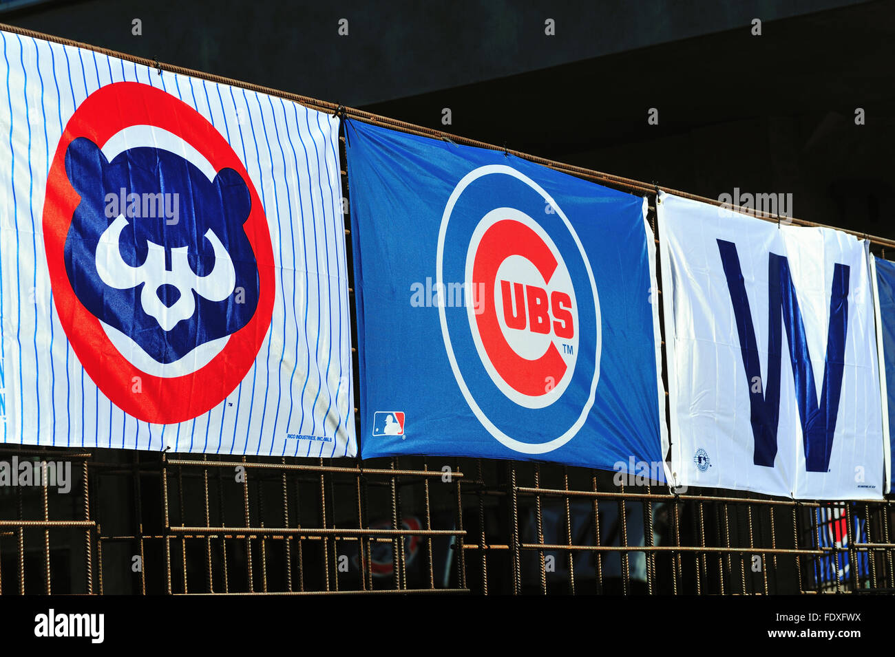 Materiale promozionale per la vendita del Chicago Cubs. disponibile subito in fondo alla strada dalla storica Wrigley Field. Chicago, Illinois, Stati Uniti d'America> Foto Stock