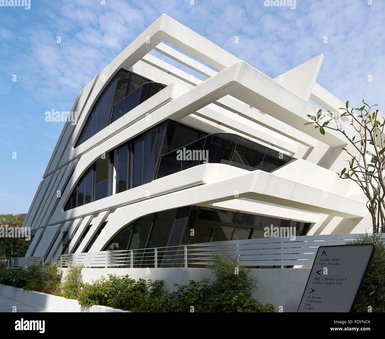 La facciata della villa semi indipendente. d'Leedon Singapore, Singapore, Singapore. Architetto: Zaha Hadid Architects, 2015. Foto Stock