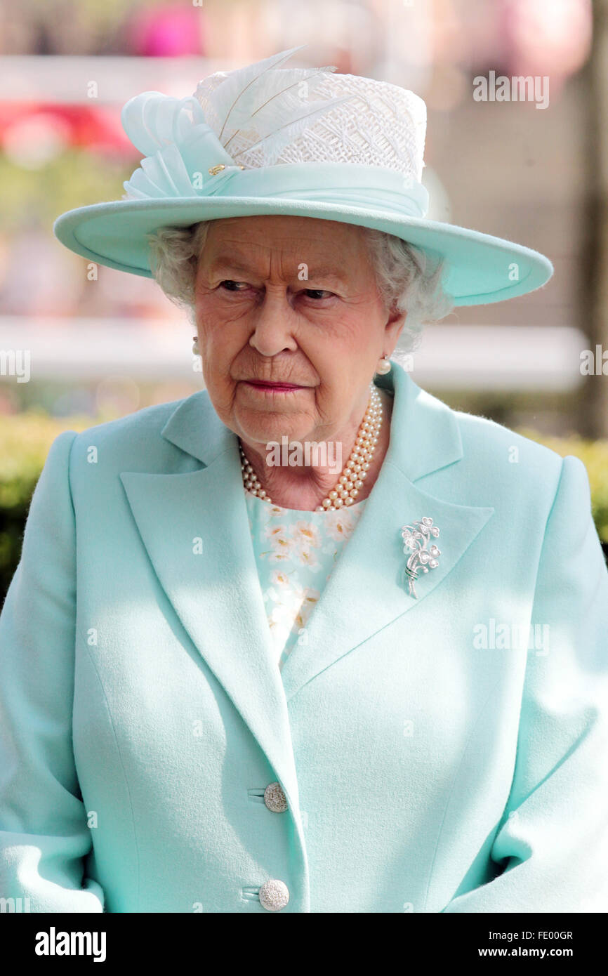 Ascot, Regno Unito, la Regina Elisabetta II, regina di Gran Bretagna e Irlanda del Nord Foto Stock