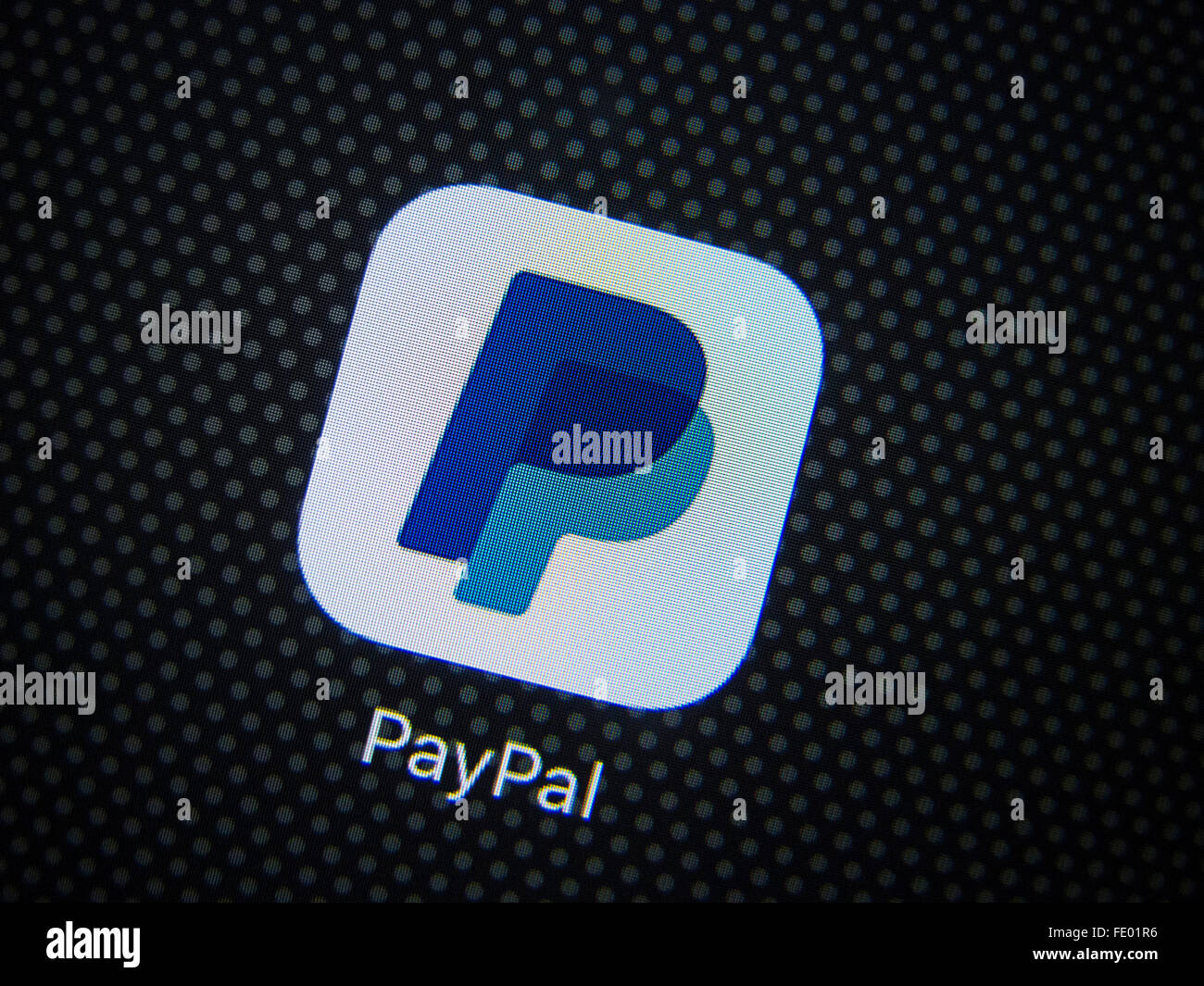 Il logo di online banking app Paypal sullo schermo di iPhone 6 plus smart phone Foto Stock