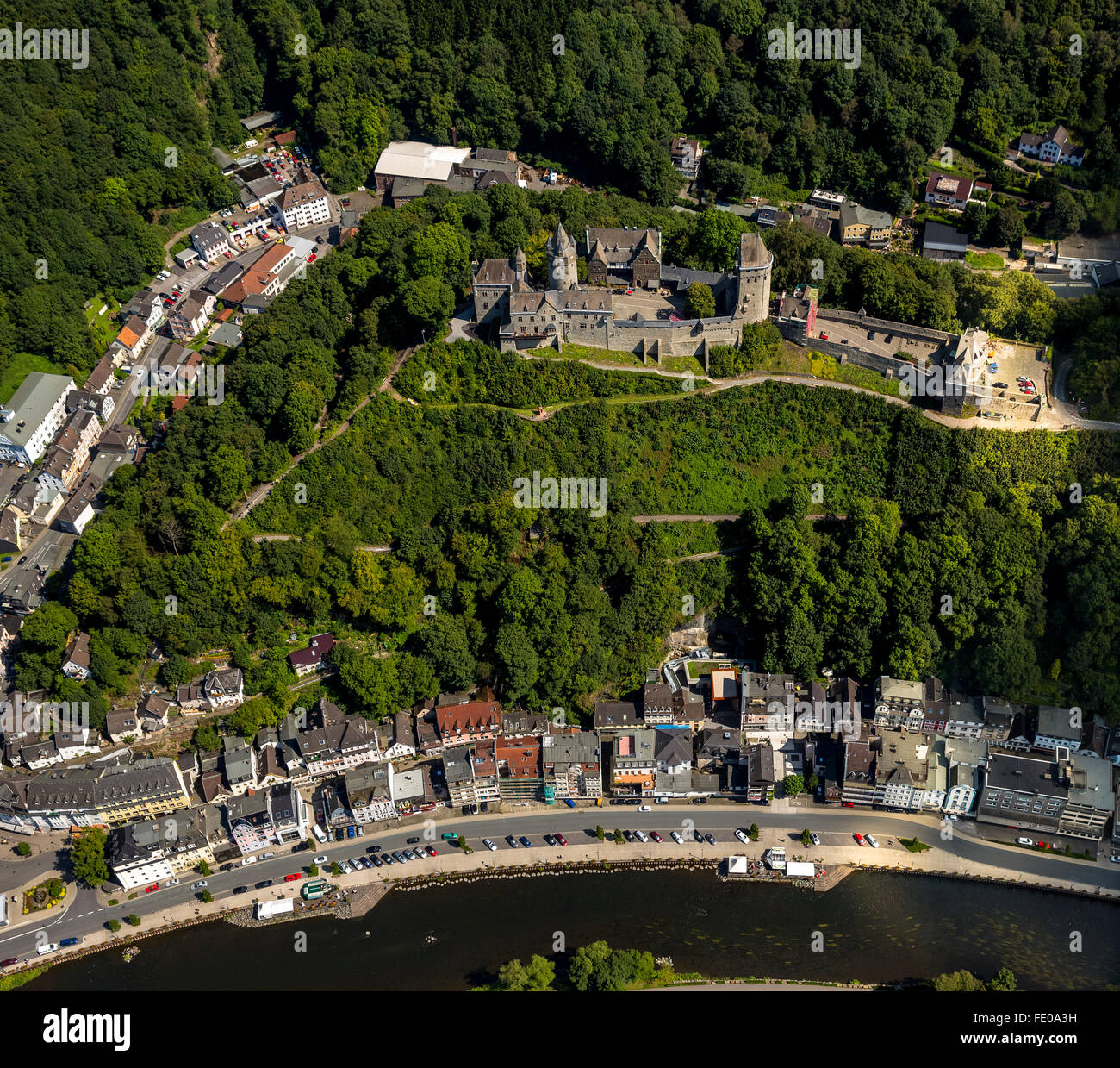 Vista aerea, nuovo ascensore al Burg Altena, Hostel Altena, Sauerland, Renania settentrionale-Vestfalia, Germania, Europa, vista aerea, Foto Stock