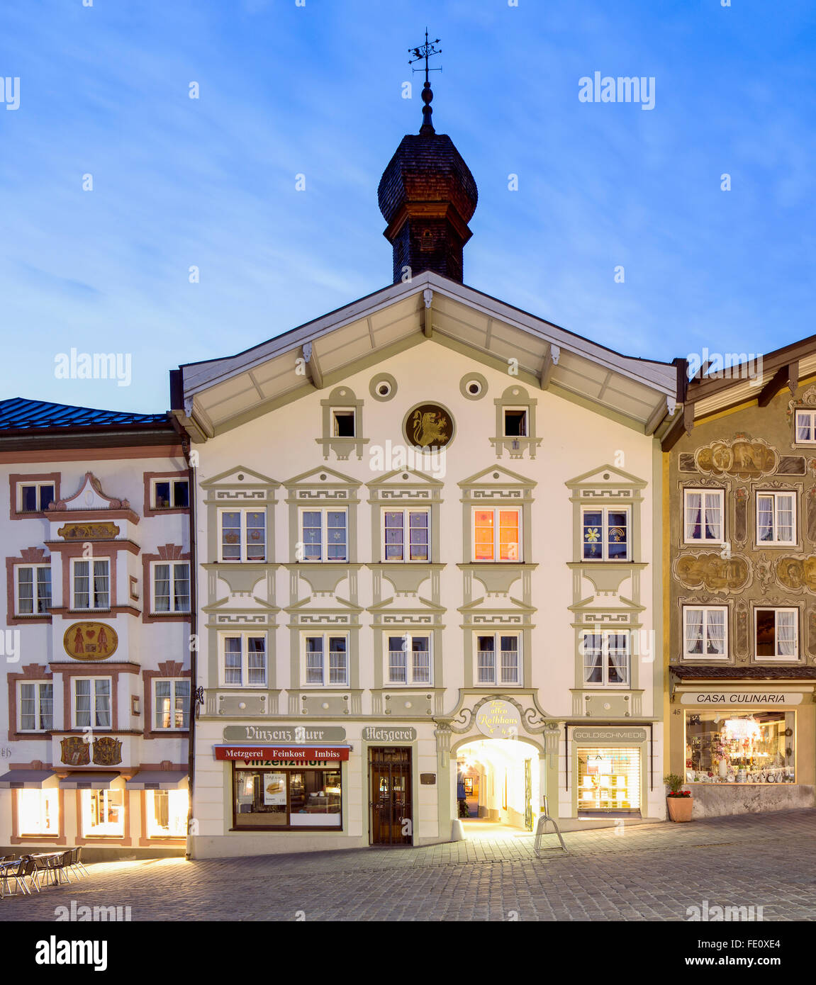 Residenziale e commerciale di edificio, Old Town Hall, Marktstraße, zona pedonale, Bad Tölz, Alta Baviera, Baviera, Germania Foto Stock