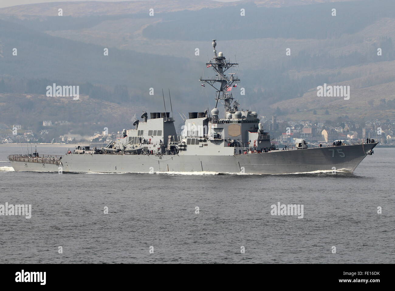 USS Donald Cook (DDG-75), e Arleigh Burke-class destroyer del Navy US, arriva nel Clyde per esercitare congiuntamente il guerriero 15-1 Foto Stock