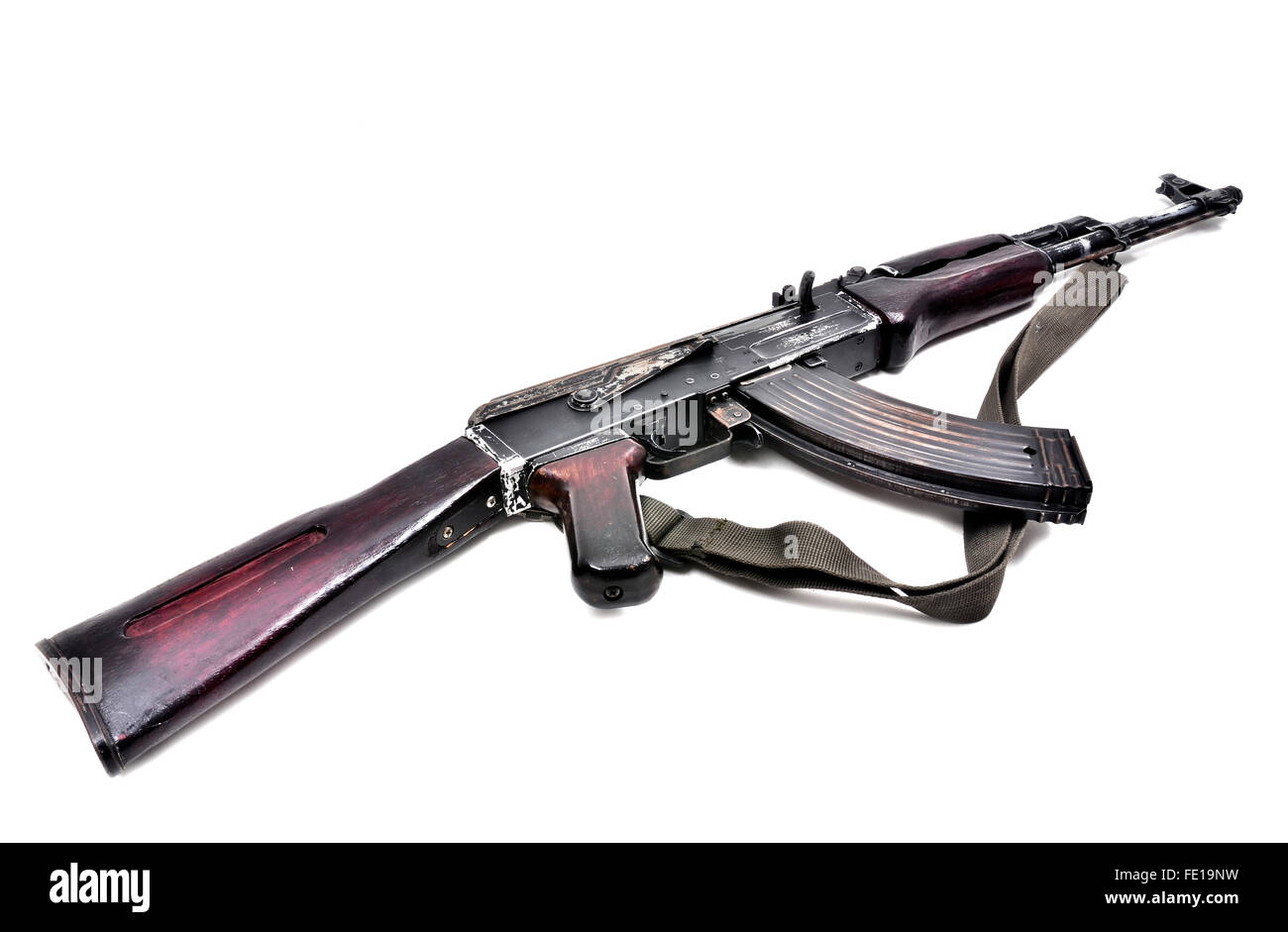 Kalashnikov ak 74 isolato su uno sfondo bianco Foto Stock