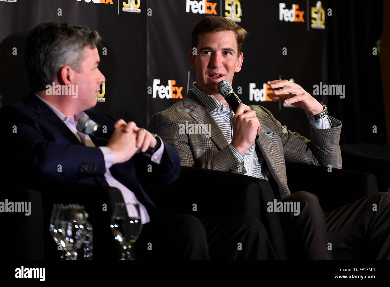 Mercoledì 3 febbraio, 2016: NFL Quarterback Eli Manning prende parte ad una conferenza stampa a San Francisco, California durante la National Football League la settimana di apertura delle celebrazioni per il Super Bowl 50 tra la Carolina Panthers e Denver Broncos . Eric Canha/CSM Foto Stock