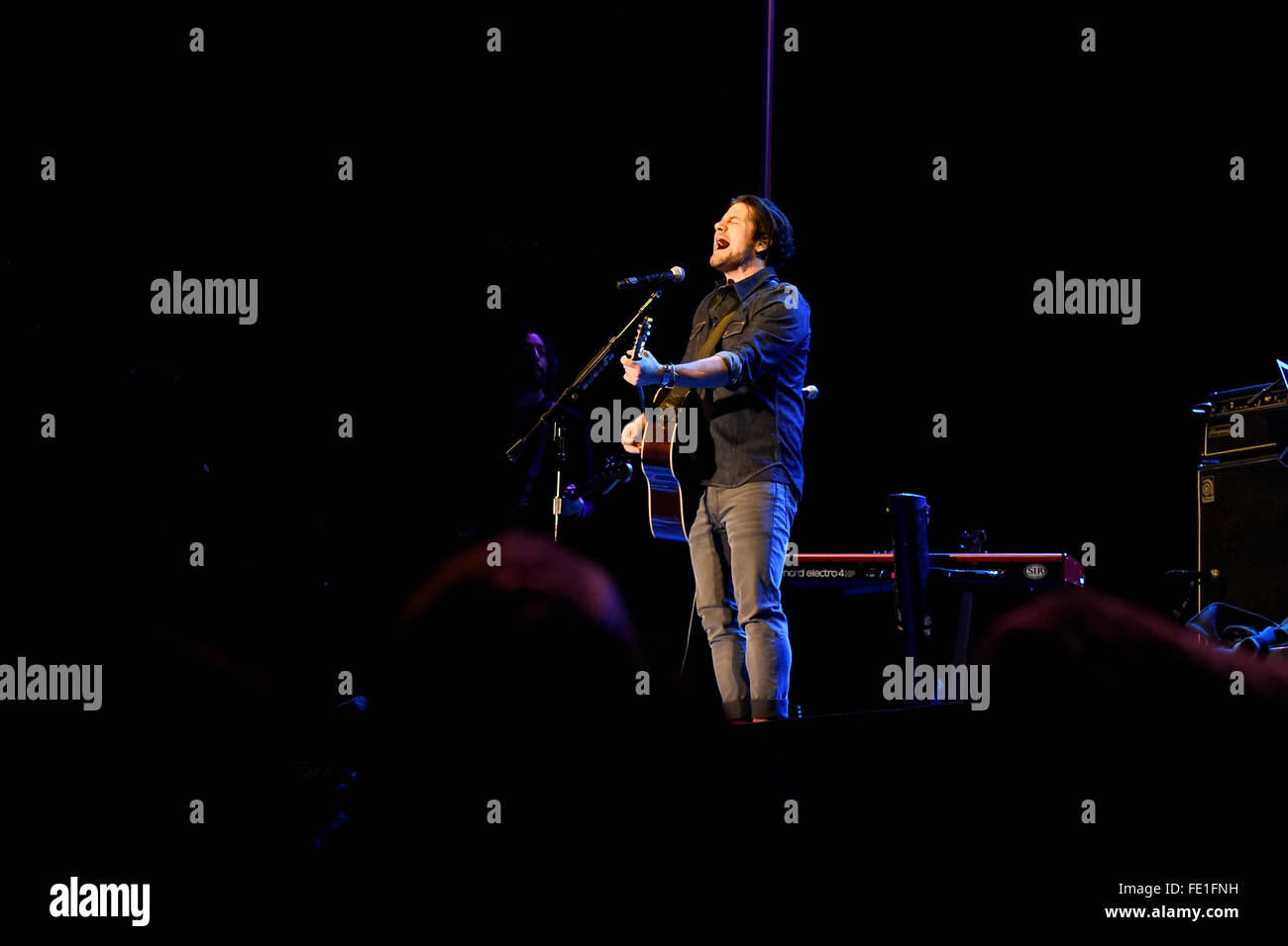 Mercoledì 3 febbraio, 2016: il cantante-cantautore Matt Nathason esegue al Super Bowl città di San Francisco, California durante la National Football League la settimana di apertura delle celebrazioni per il Super Bowl 50 tra la Carolina Panthers e Denver Broncos . Eric Canha/CSM Foto Stock