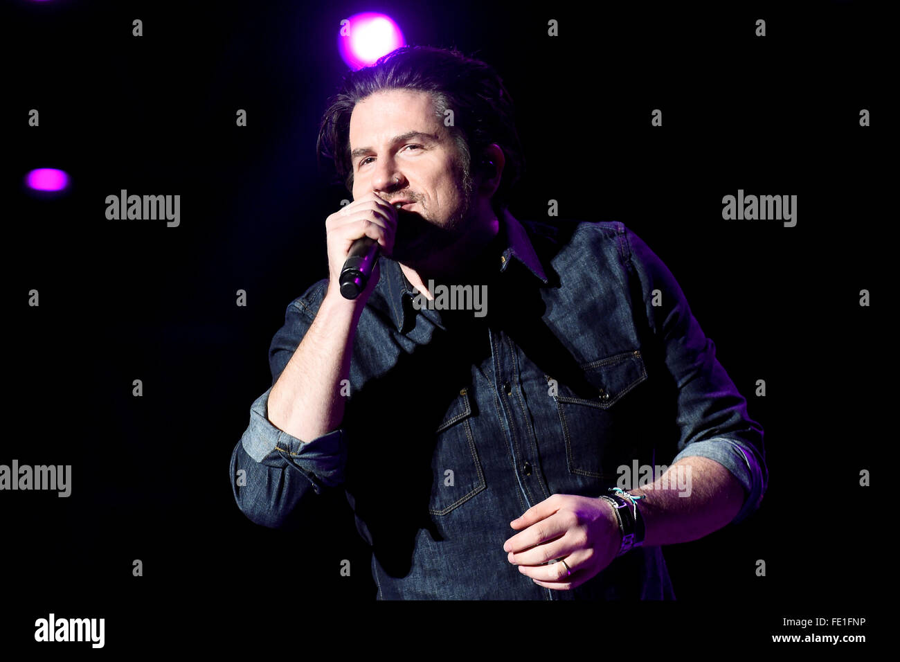 Mercoledì 3 febbraio, 2016: il cantante-cantautore Matt Nathason esegue al Super Bowl città di San Francisco, California durante la National Football League la settimana di apertura delle celebrazioni per il Super Bowl 50 tra la Carolina Panthers e Denver Broncos . Eric Canha/CSM Foto Stock