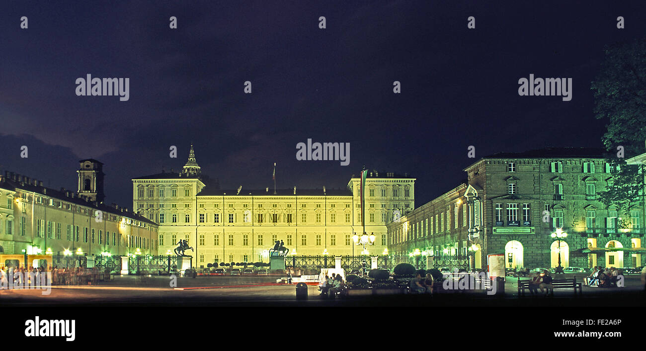 Piazza Castello, sullo sfondo la Royal Palace - Torino, Piemonte, Italia Credit © Roberto Sacco/Sintesi/Stock Alamy Phot Foto Stock