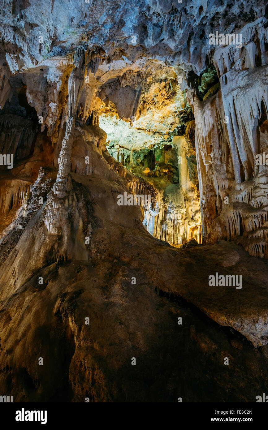 Cuevas de Nerja - Grotte di Nerja sono una delle principali attrazioni naturali, destinazione turistica in Spagna. Strutture in sotterraneo. Foto Stock