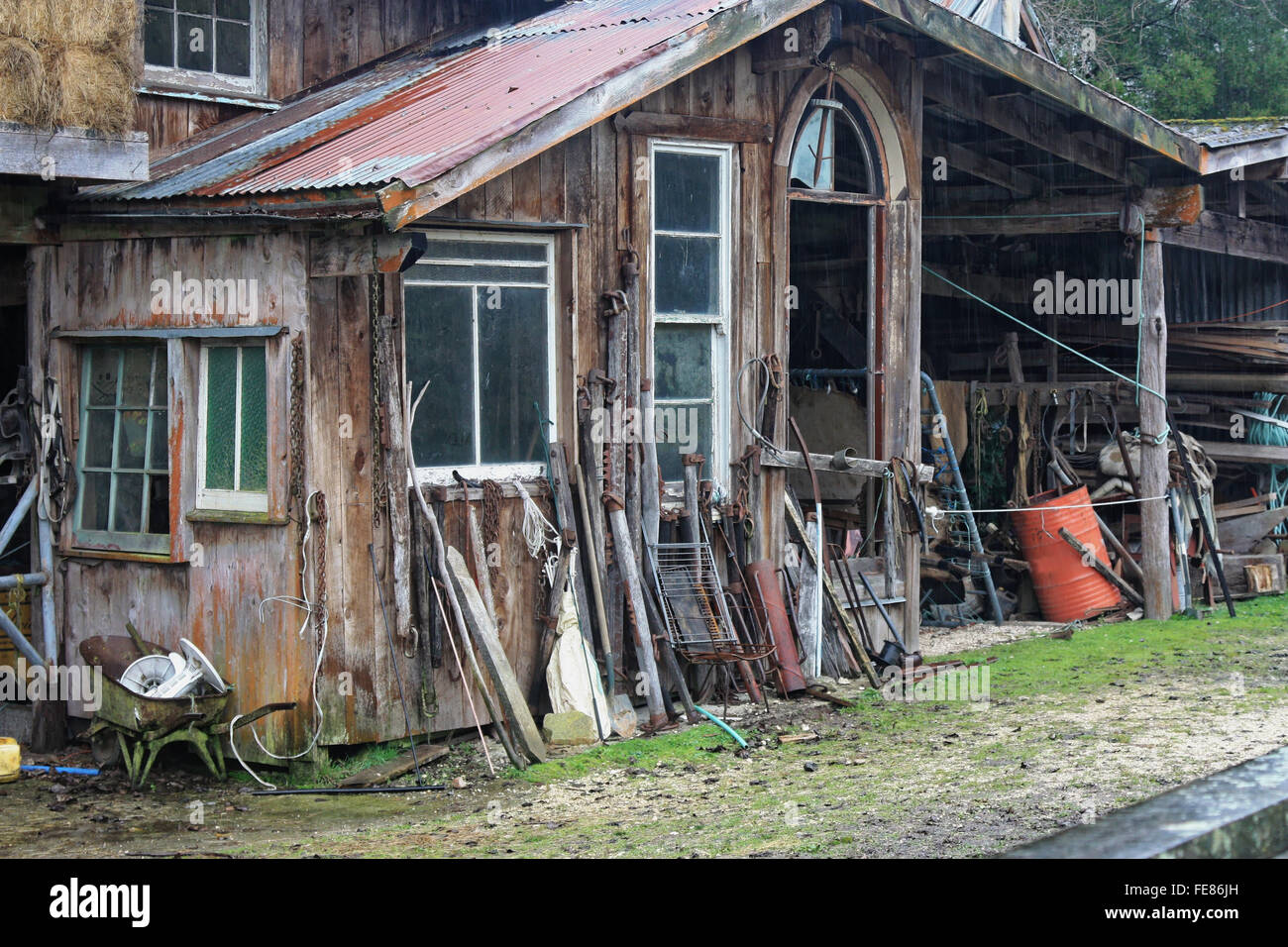Vecchia fattoria in legno capannone Foto Stock