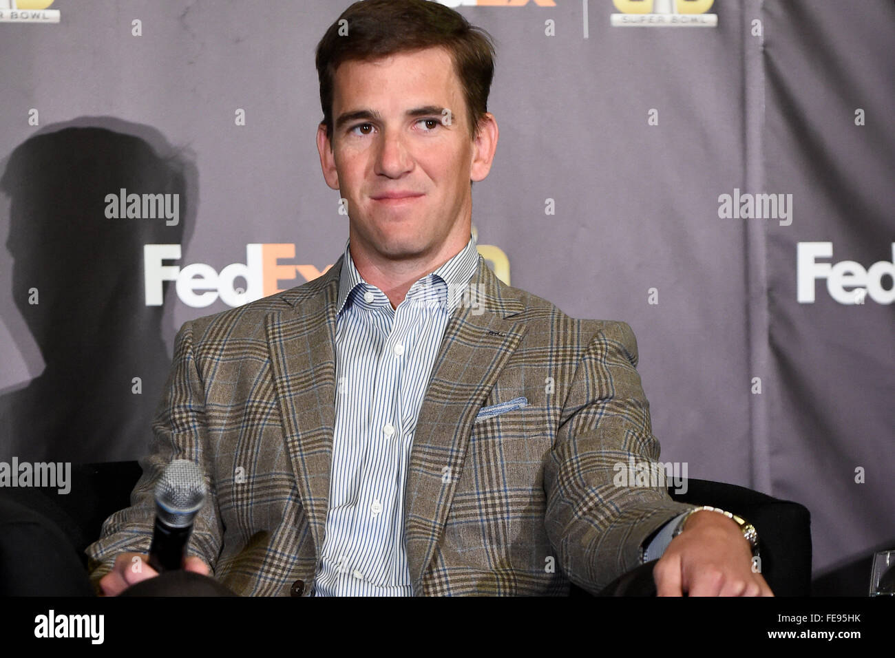 Mercoledì 3 febbraio, 2016: NFL Quarterback Eli Manning prende parte ad una conferenza stampa a San Francisco, California durante la National Football League la settimana di apertura delle celebrazioni per il Super Bowl 50 tra la Carolina Panthers e Denver Broncos . Eric Canha/CSM Foto Stock