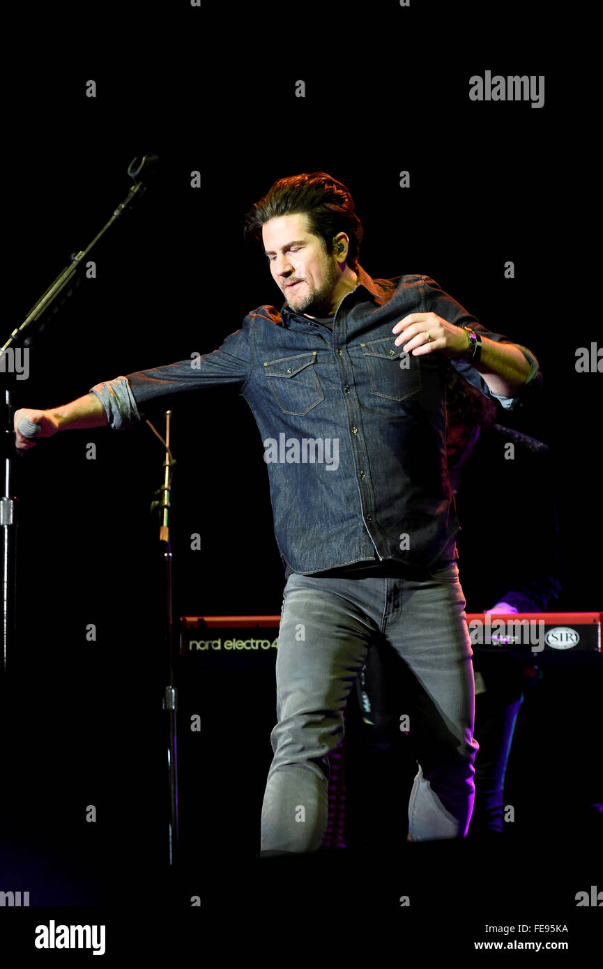 Mercoledì 3 febbraio, 2016: il cantante-cantautore Matt Nathason esegue al Super Bowl città di San Francisco, California durante la National Football League la settimana di apertura delle celebrazioni per il Super Bowl 50 tra la Carolina Panthers e Denver Broncos . Eric Canha/CSM Foto Stock