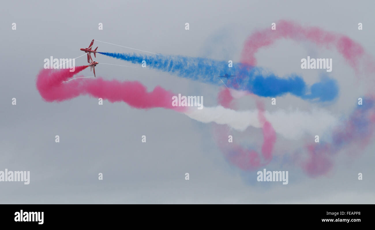Tre frecce rosse aviogetti Hawk pausa durante un display a Blackpool. Foto Stock