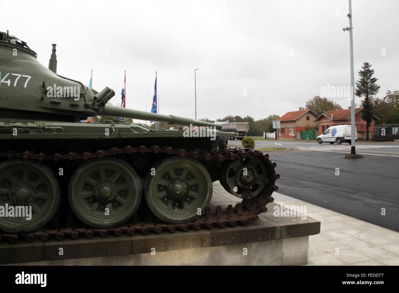 Serbatoio pesante T-80 a Vukovar, Croazia - residue dopo la guerra civile Foto Stock