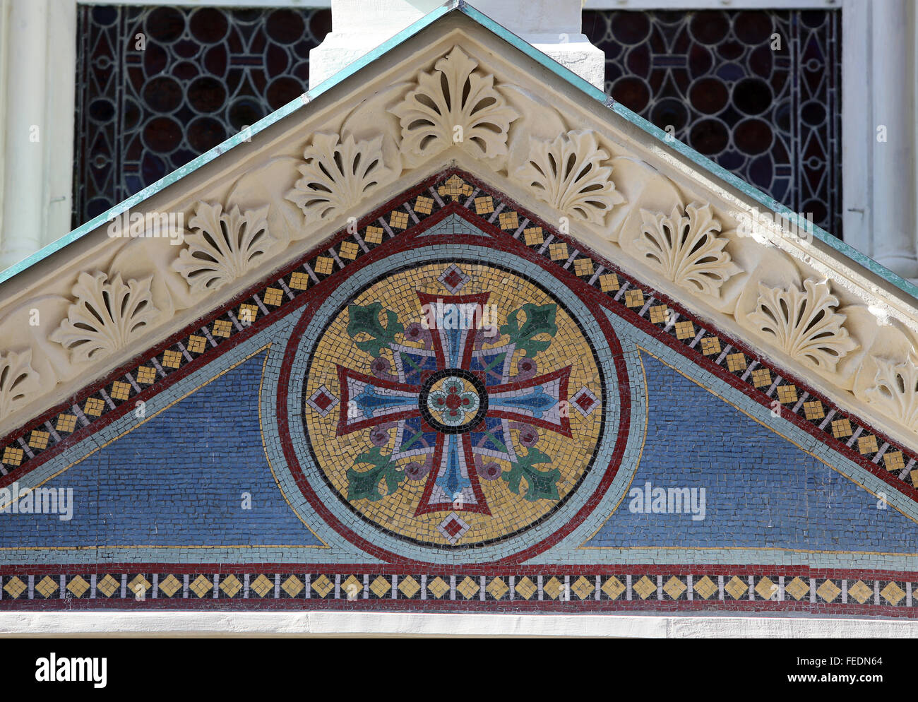 Croce, la Chiesa greco-cattolica di San Cirillo e Metodio in Cirilometodska strada del centro storico di Città alta a Zagabria in Croazia Foto Stock
