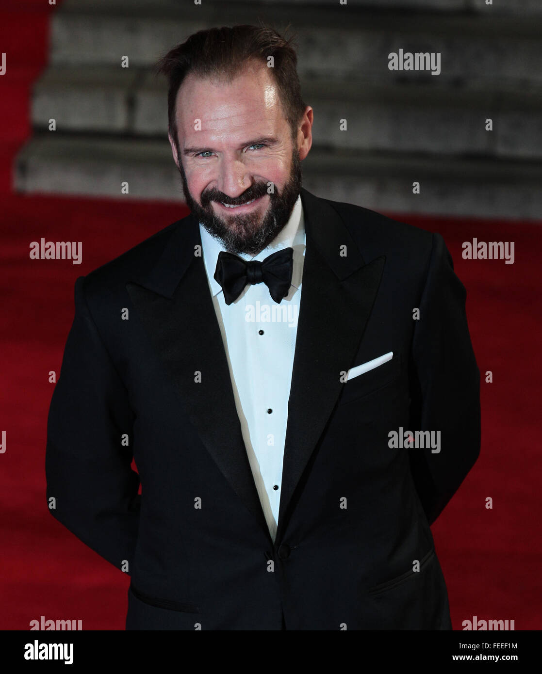 Londra, UK, 26 OTT 2015: Ralph Fiennes assiste James Bond spettro CTBF premiere del film a Londra Foto Stock