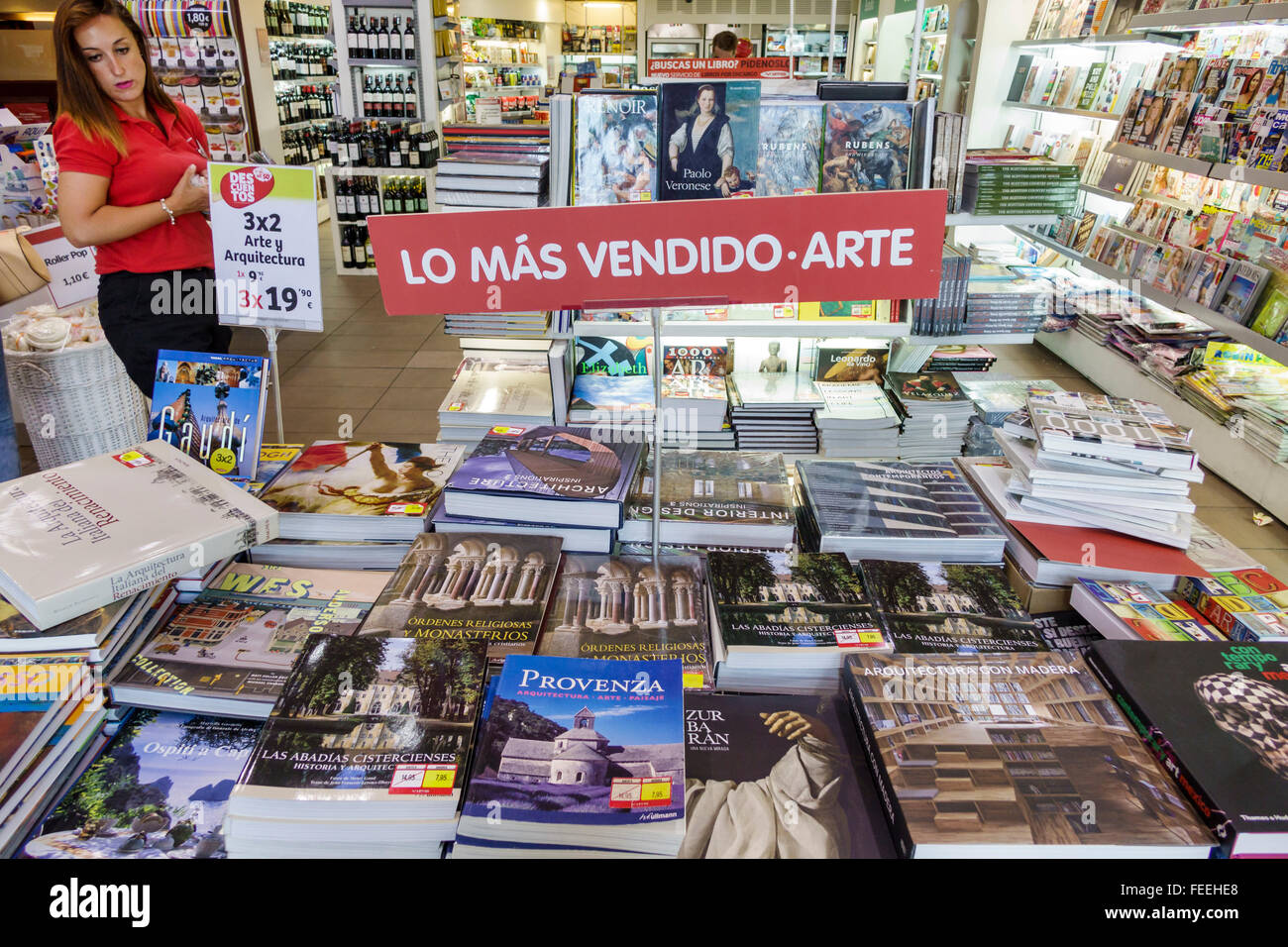 Madrid Spagna,Europa europea,Spagnolo,Centro,Retiro,Paseo del Prado,VIP Mart,ristorante ristoranti ristorazione caffè, minimarket, negozio di articoli da regalo Foto Stock