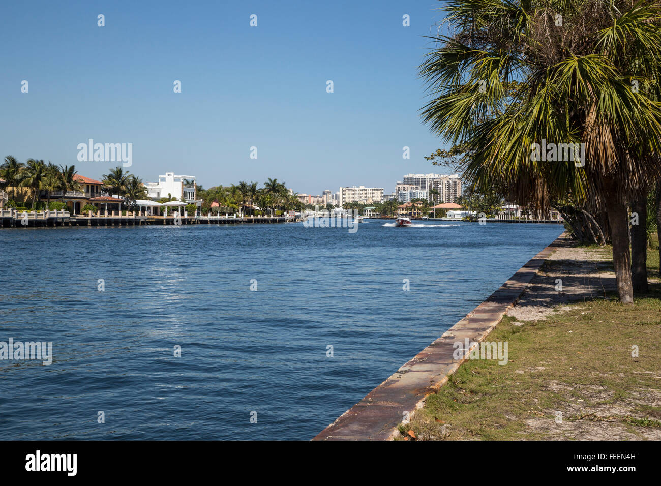 Ft. Lauderdale, Florida. Intracoastal Waterway, opposta Hugh Taylor Birch State Park. Foto Stock