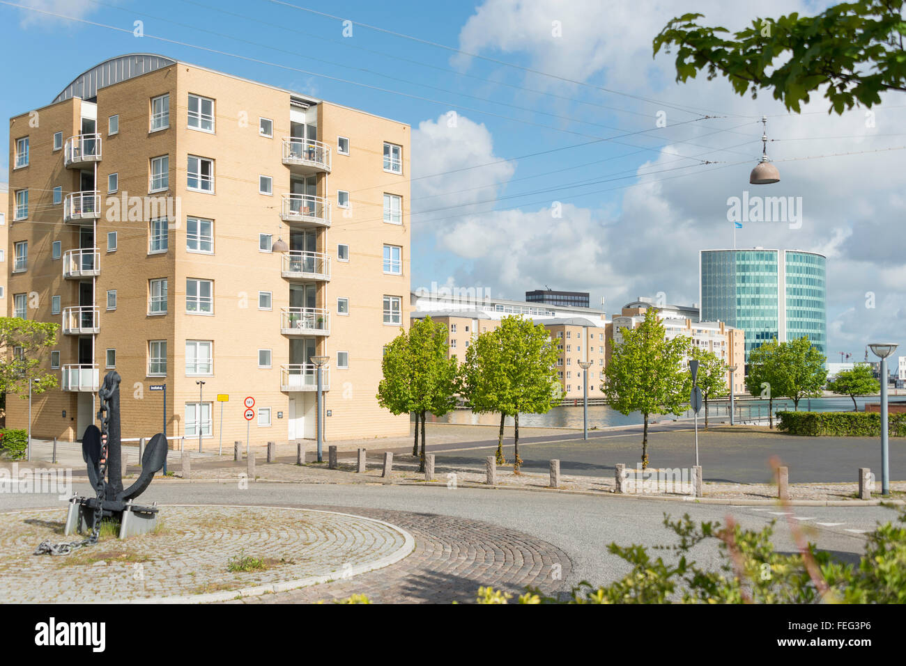 Quayside che mostra Alm. Brand A/S Building, Midtermolen, Copenhagen (Kobenhavn), Regno di Danimarca Foto Stock