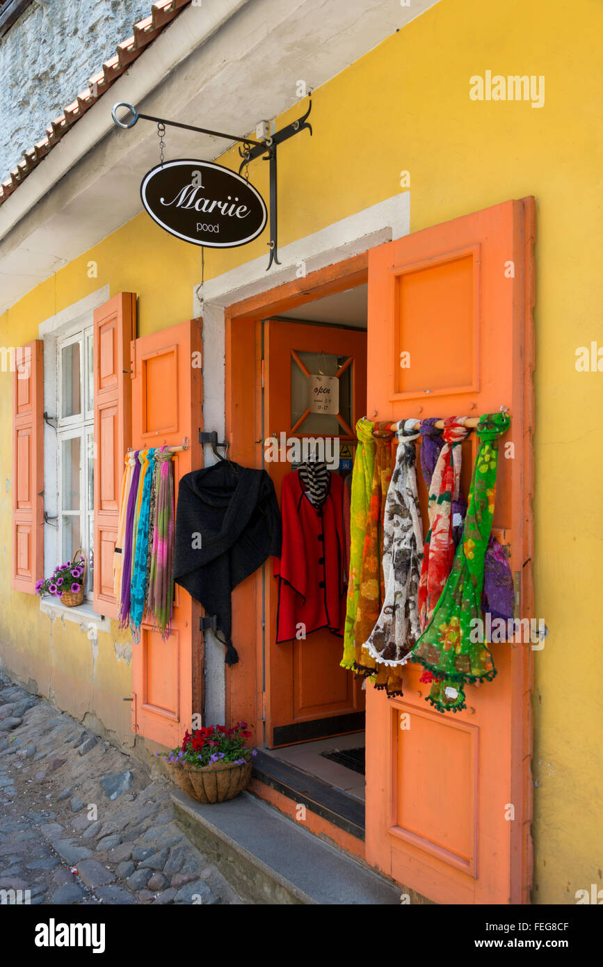 Vestiti Marue boutique, Città Vecchia, Tallinn, Harju County, della Repubblica di Estonia Foto Stock
