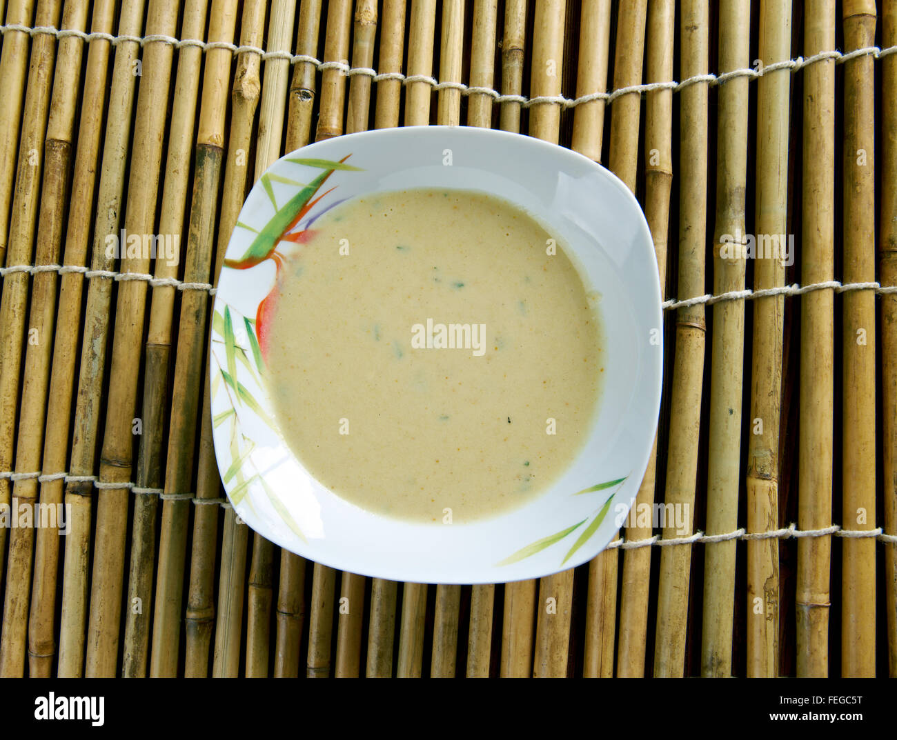 Aioli Provence salsa a base di aglio, olio d'oliva, i tuorli e il succo di limone Foto Stock