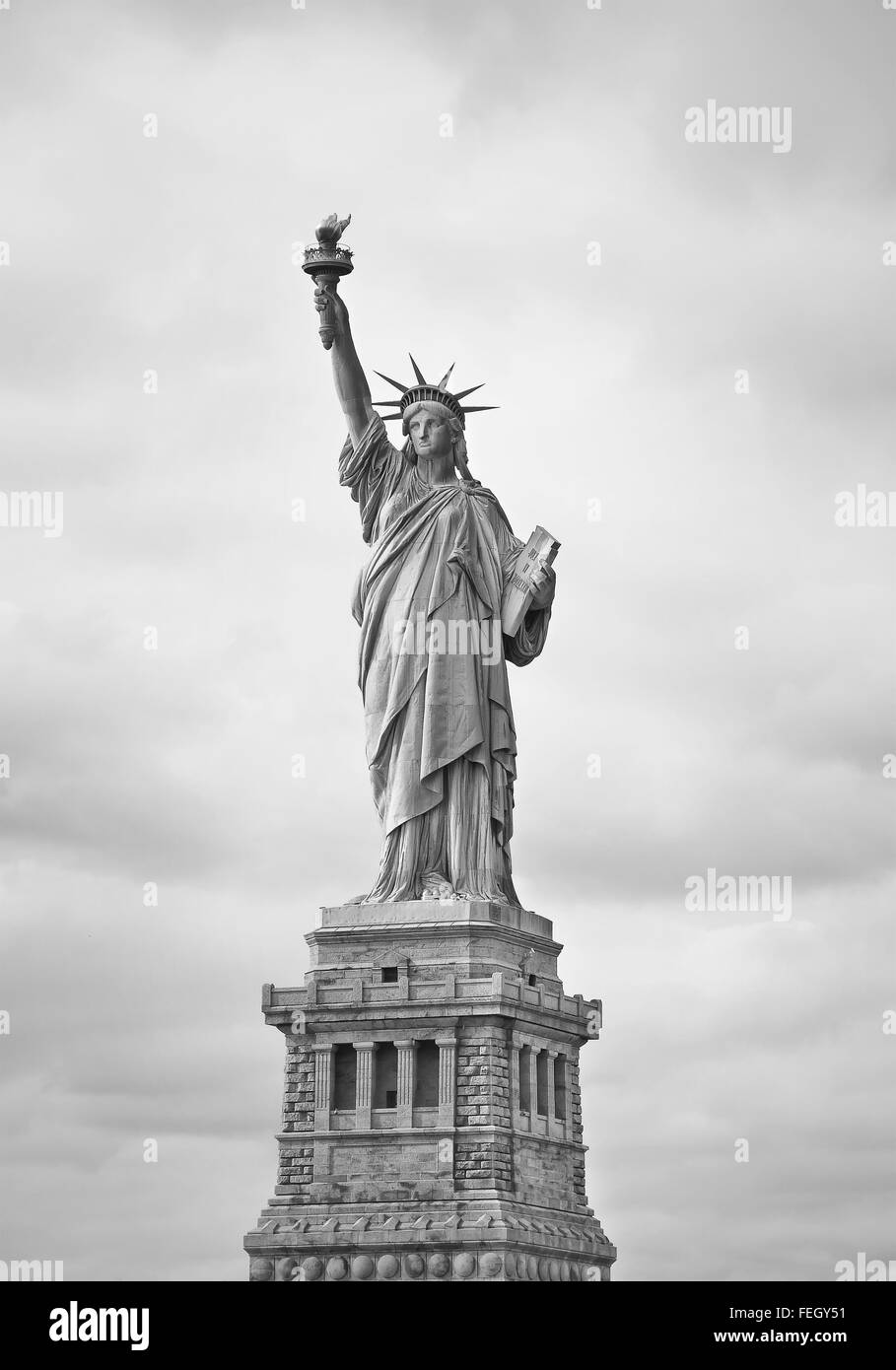 Statua della libertà nell'isola della libertà Foto e Immagini Stock in  Bianco e Nero - Pagina 2 - Alamy