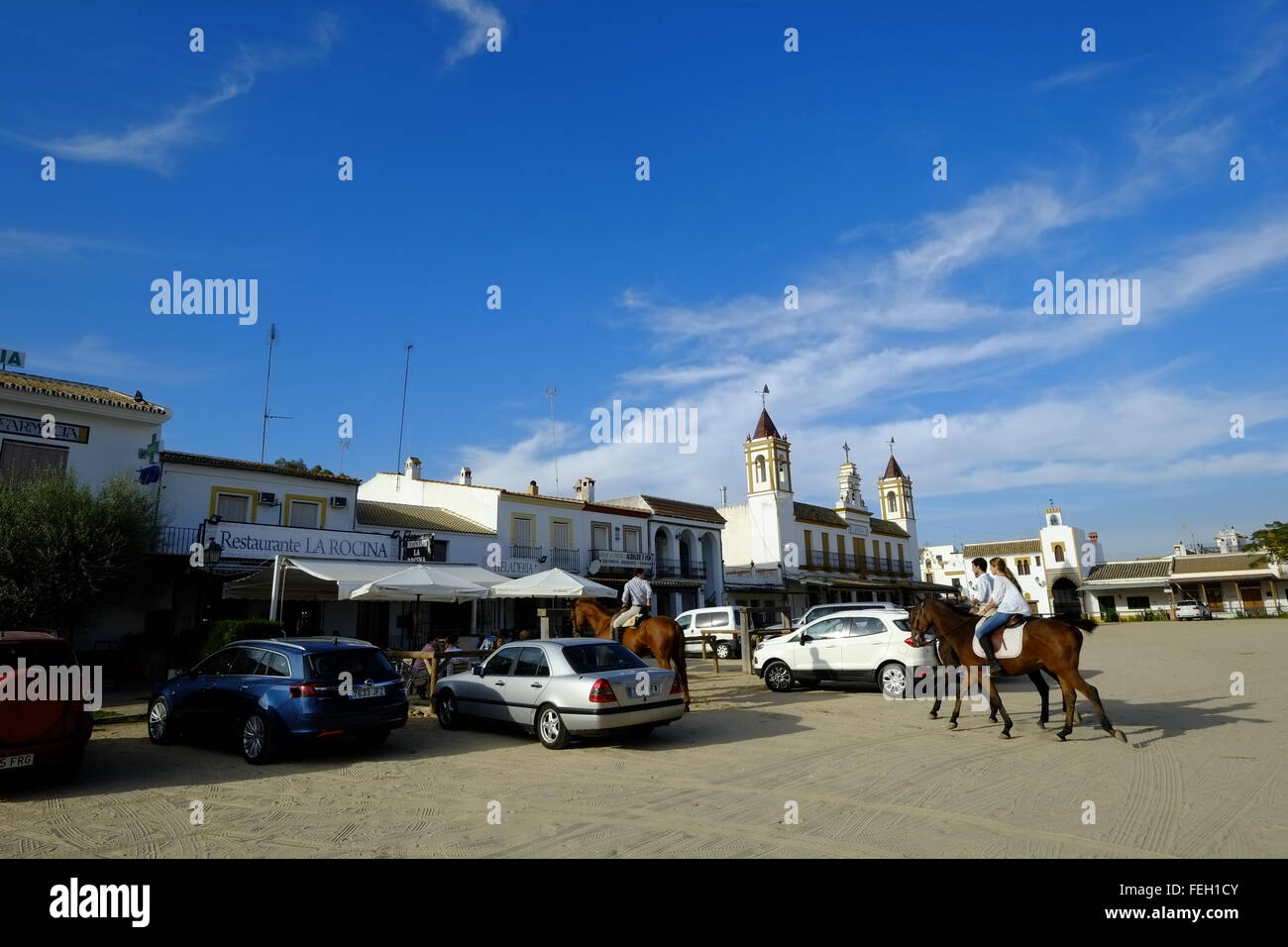 La città equestre di El Rocio, Almonte, provincia di Huelva, Andalusia, Spagna Foto Stock