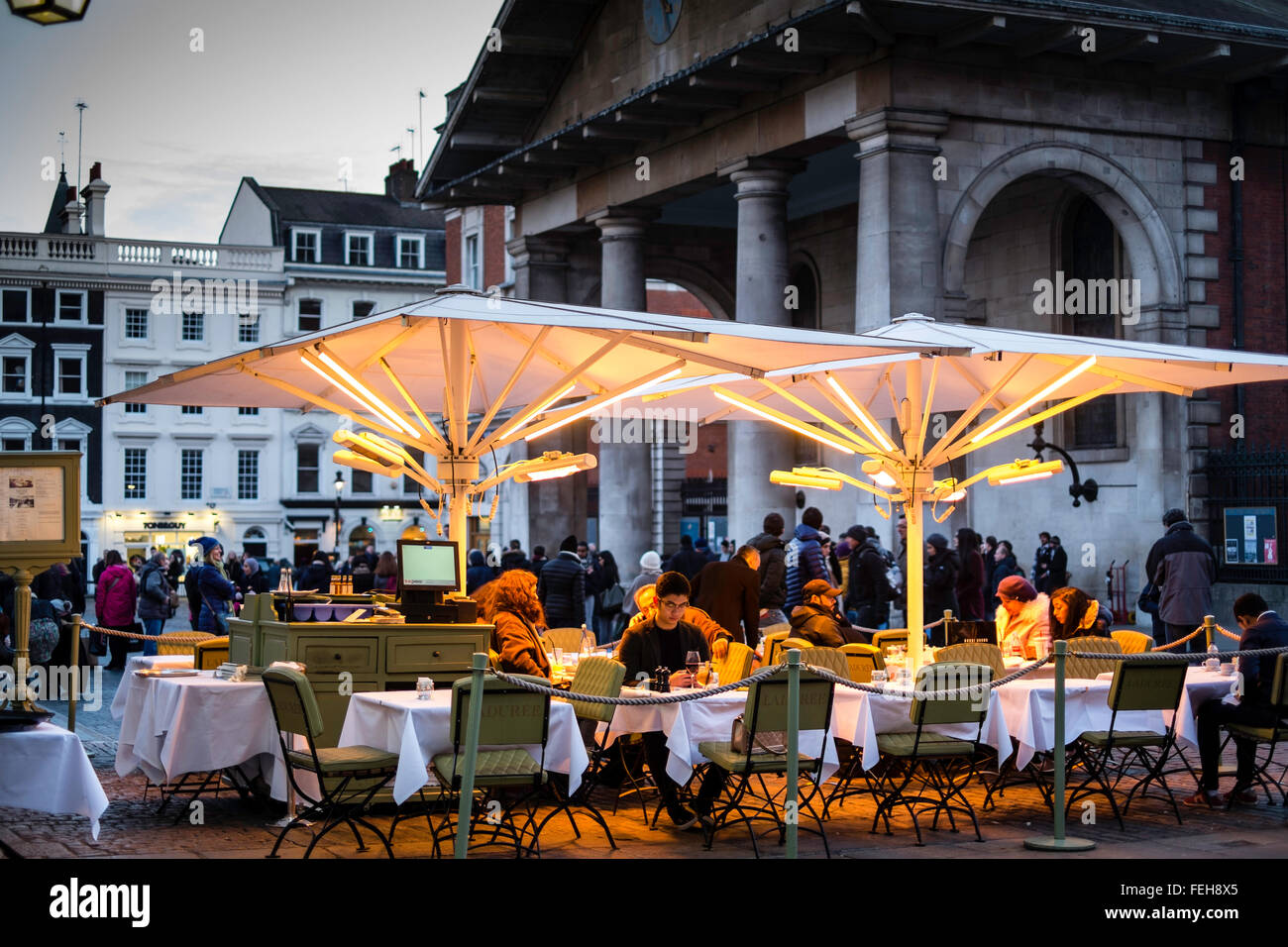 La Gran Bretagna British Covent Garden Inghilterra inglese GB Gran Bretagna Londra Soho UK Regno Unito West End City sidewalk street town Foto Stock