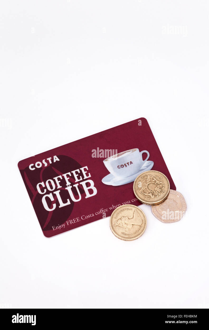 Costa Coffee club card e monete su sfondo bianco Foto Stock