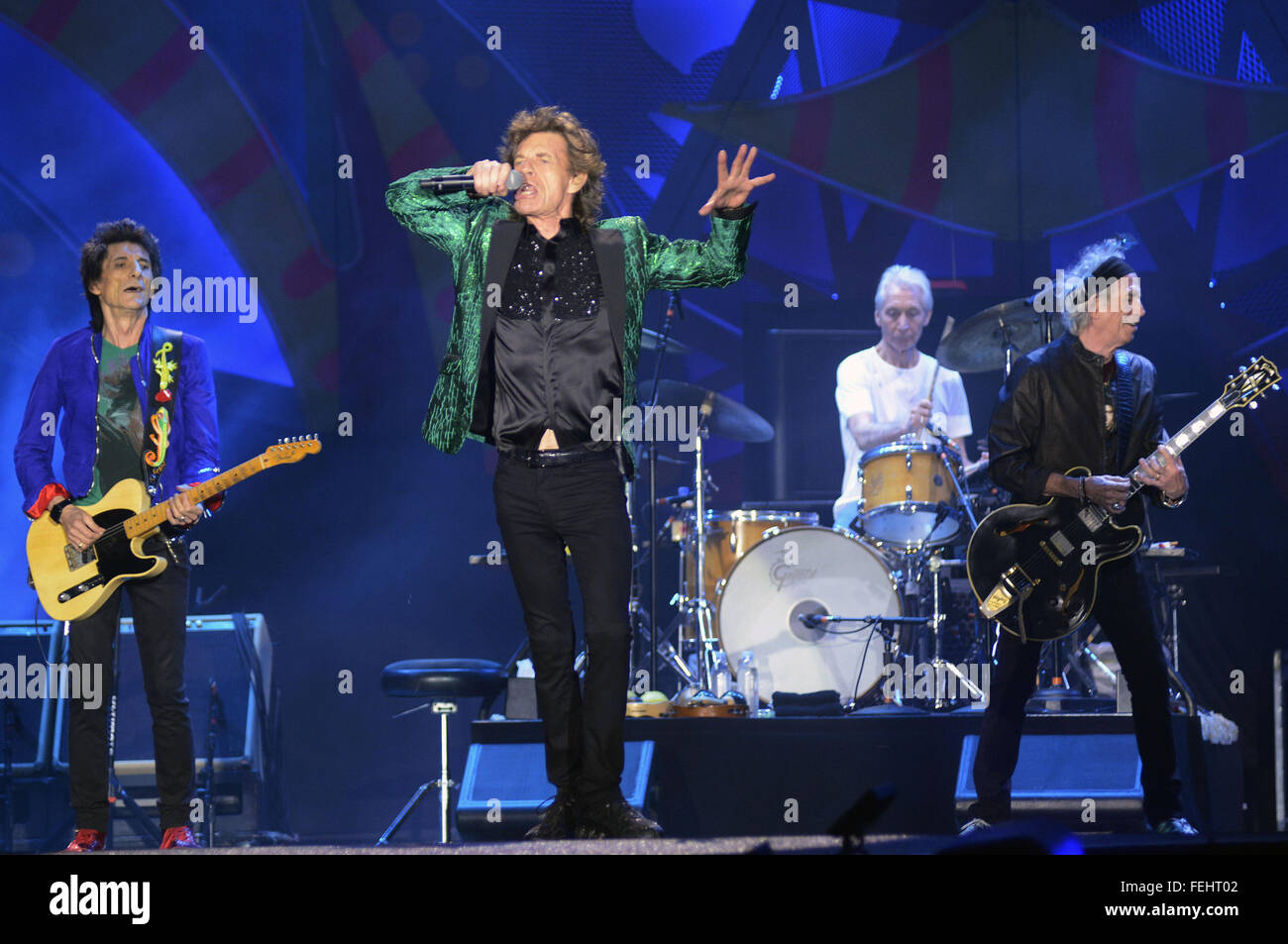 La Plata, Argentina. 7 febbraio, 2016. Membri della British rock band "Rolling Stones" eseguire durante il loro concerto presso la Plata Stadium di La Plata, Argentina, nel febbraio 7, 2016. Credito: Carlos Cemele/TELAM/Xinhua/Alamy Live News Foto Stock