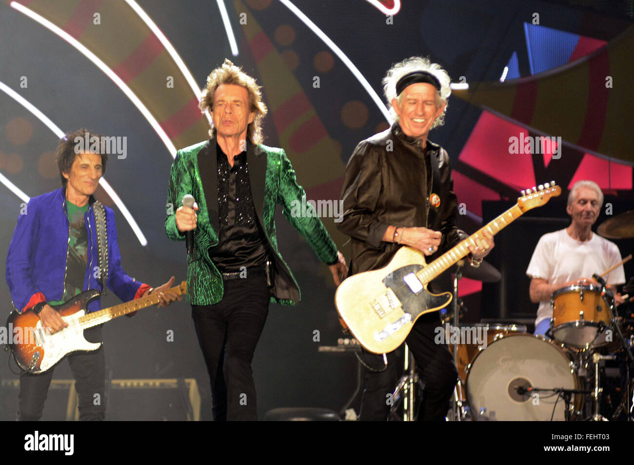 La Plata, Argentina. 7 febbraio, 2016. Membri della British rock band "Rolling Stones" eseguire durante il loro concerto presso la Plata Stadium di La Plata, Argentina, nel febbraio 7, 2016. Credito: Carlos Cemele/TELAM/Xinhua/Alamy Live News Foto Stock
