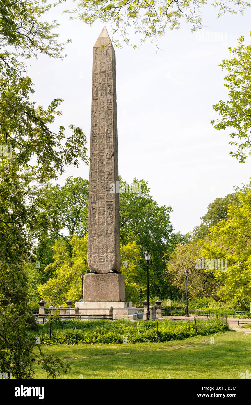 Cleopatra Needle obelisco, Central Park, Manhattan, New York City, Stati Uniti d'America Foto Stock