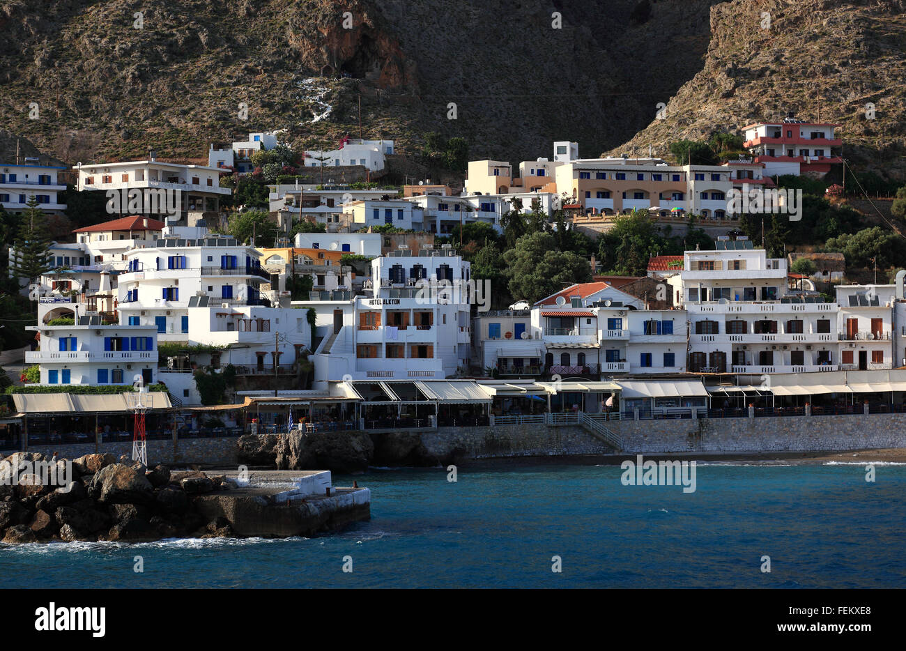 Creta, costiere luogo Chora Sfakion nel sud-ovest dell'isola dal mare Libico Foto Stock