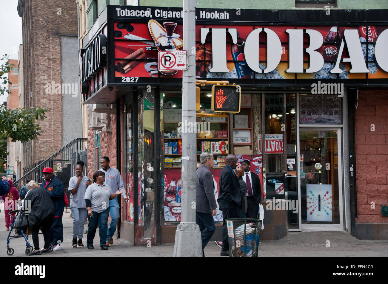 Angolo di strada di Harlem New York City USA Foto Stock