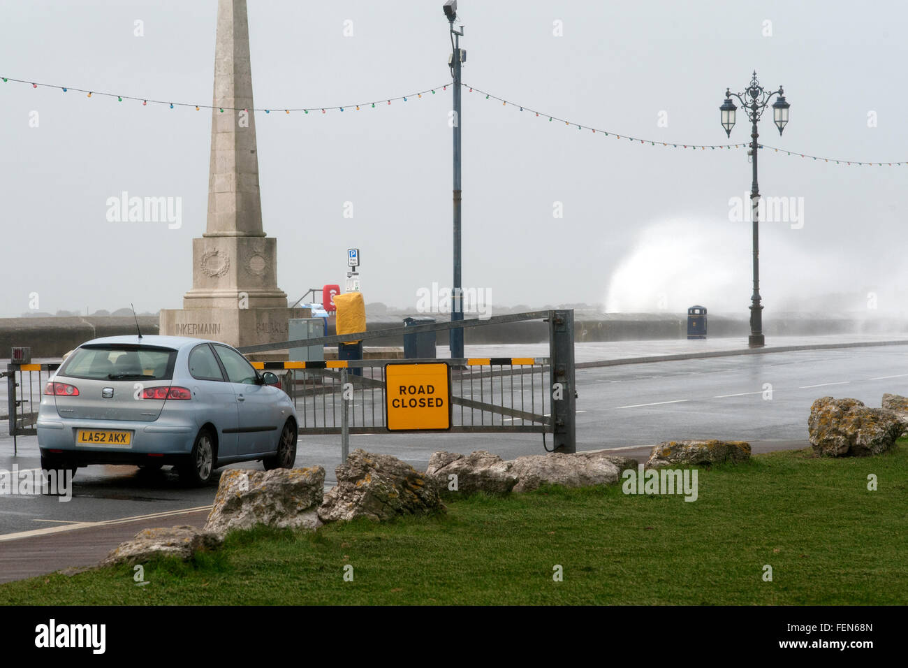 Tempesta imogen batte la costa a Southsea England Regno Unito Foto Stock