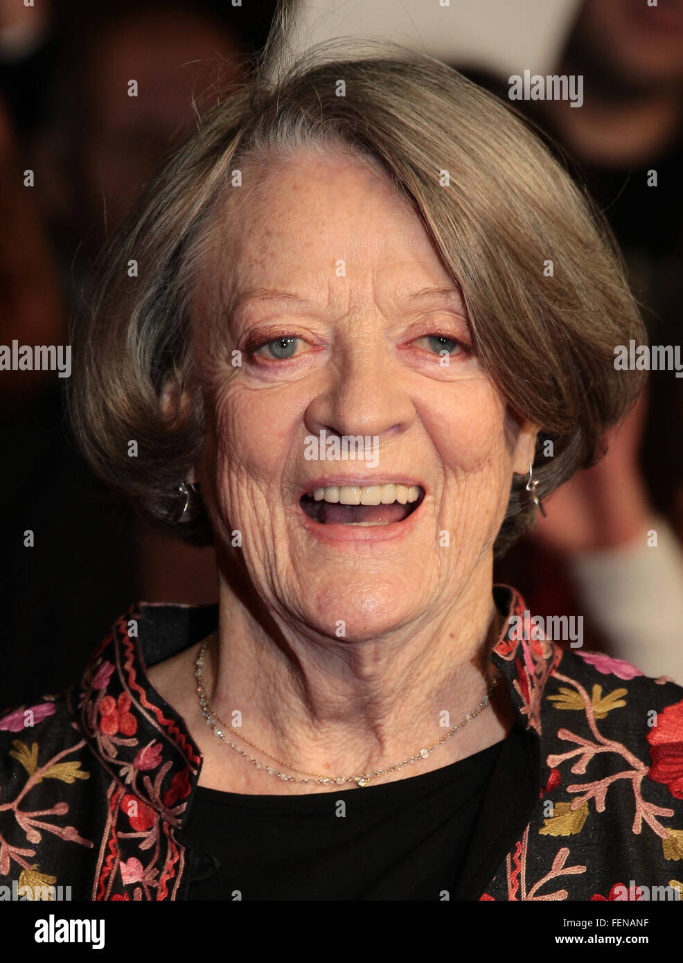 Londra, UK, 13 OTT 2015: Dame Maggie Smith assiste la Signora nel furgone premiere, 59th BFI London Film Festival a Londra Foto Stock