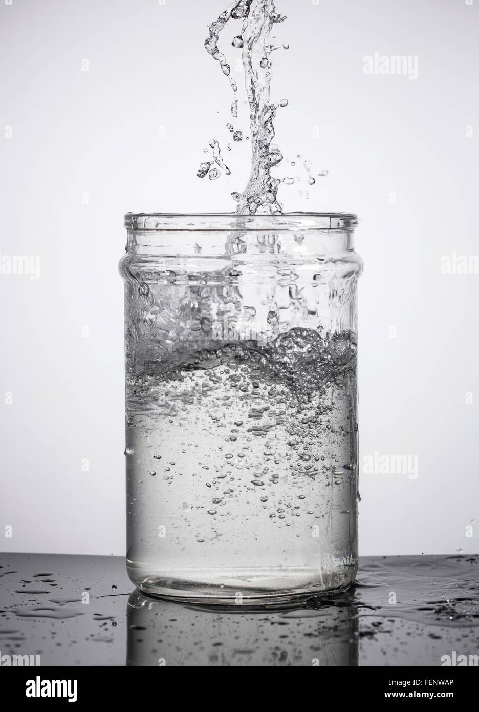 Serbatoio Per Acqua Piovana Harcostar 227 Litri - Con Rubinetto E Coperchio Di Sicurezza Bambini - 2