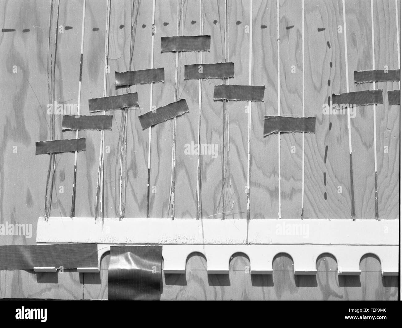 Questa immagine della Atlas negative Collection evidenzia il test di un serbatoio di idrogeno liquido (LH2) con isolamento permanente. Lo sviluppo di questi involucri ha svolto un ruolo significativo nel progresso della tecnologia aerospaziale, in particolare per aeromobili e veicoli spaziali ad alte prestazioni. Foto Stock